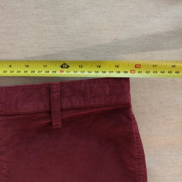 Madewell Stretch Velveteen Straight Zip Mini Skirt in Dark Cabernet - Picture 8 of 12